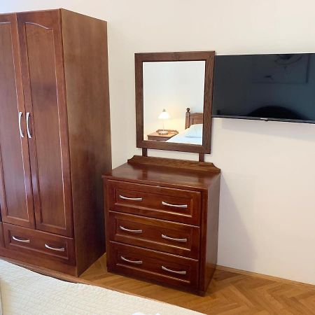Guesthouse Maver Cres Zewnętrze zdjęcie