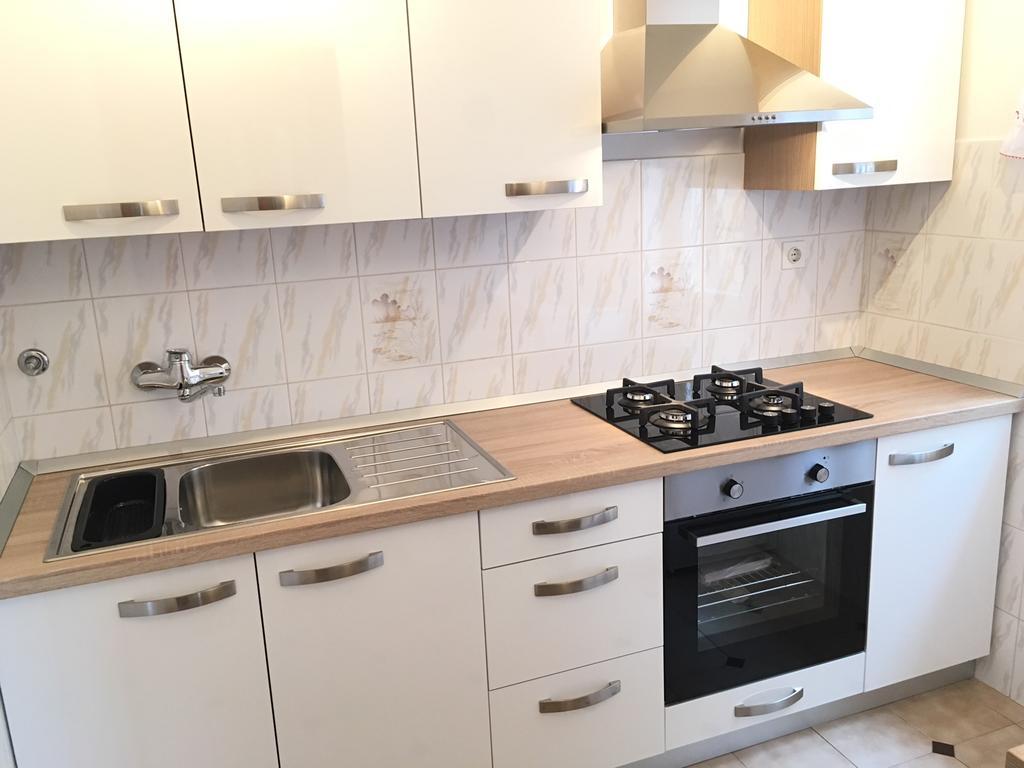 Guesthouse Maver Cres Zewnętrze zdjęcie