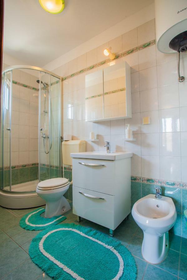 Guesthouse Maver Cres Zewnętrze zdjęcie