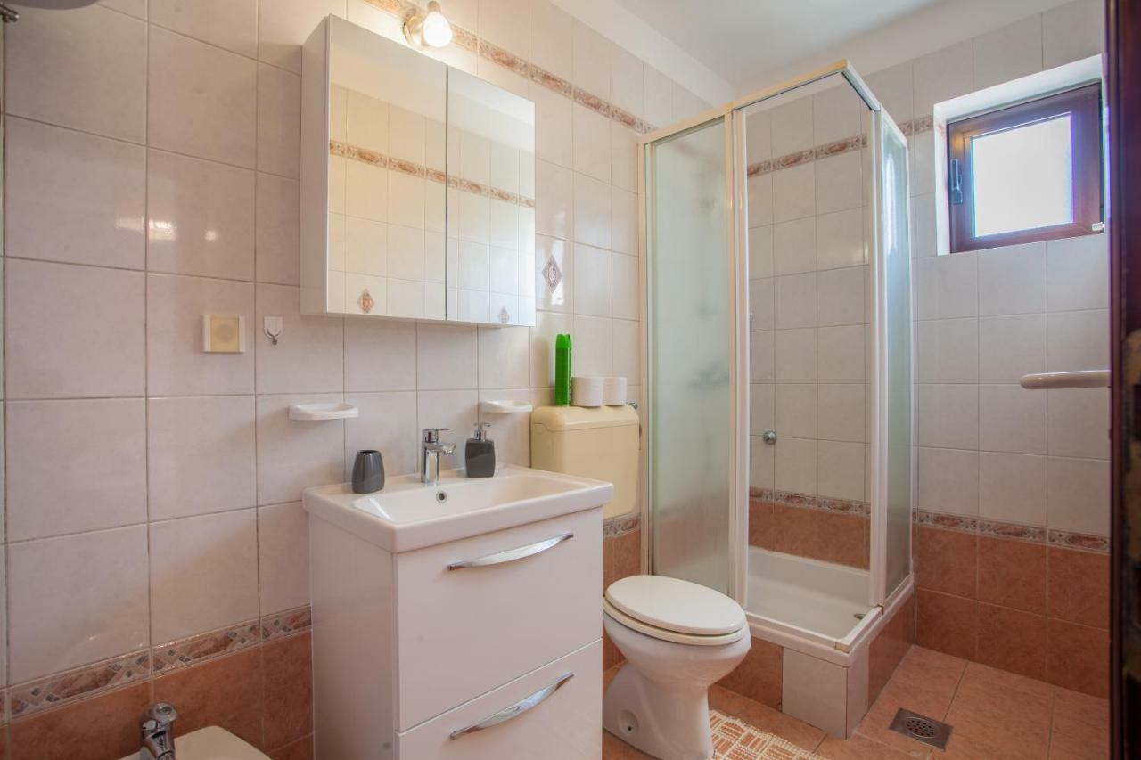 Guesthouse Maver Cres Zewnętrze zdjęcie