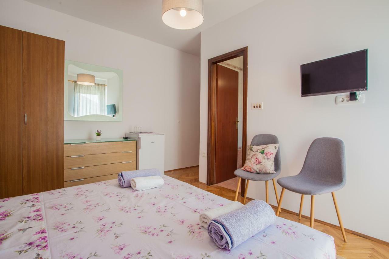 Guesthouse Maver Cres Zewnętrze zdjęcie