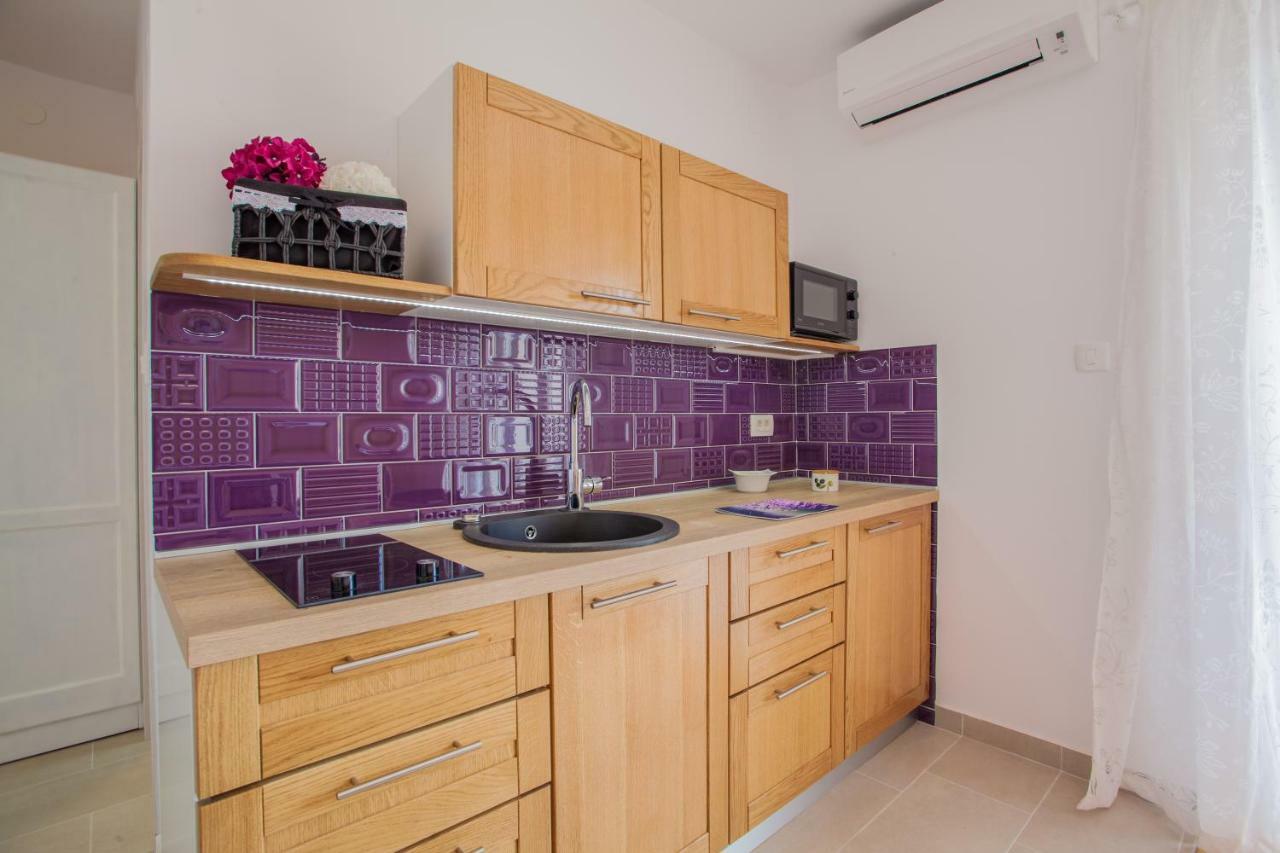 Guesthouse Maver Cres Zewnętrze zdjęcie